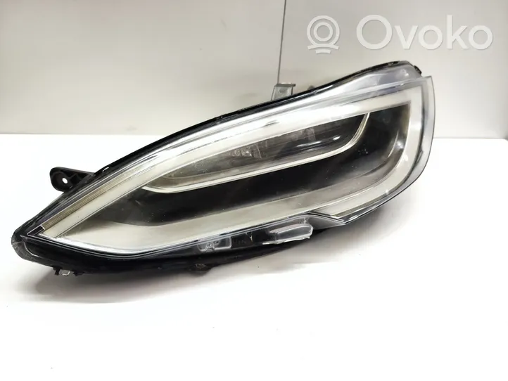 Tesla Model S Lampa przednia 105357000B