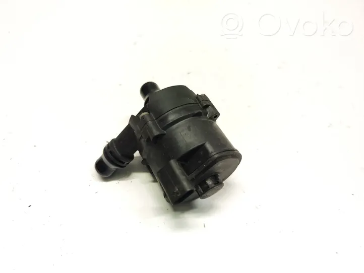 BMW 5 G30 G31 Pompa elettrica dell’acqua/del refrigerante ausiliaria 9372723