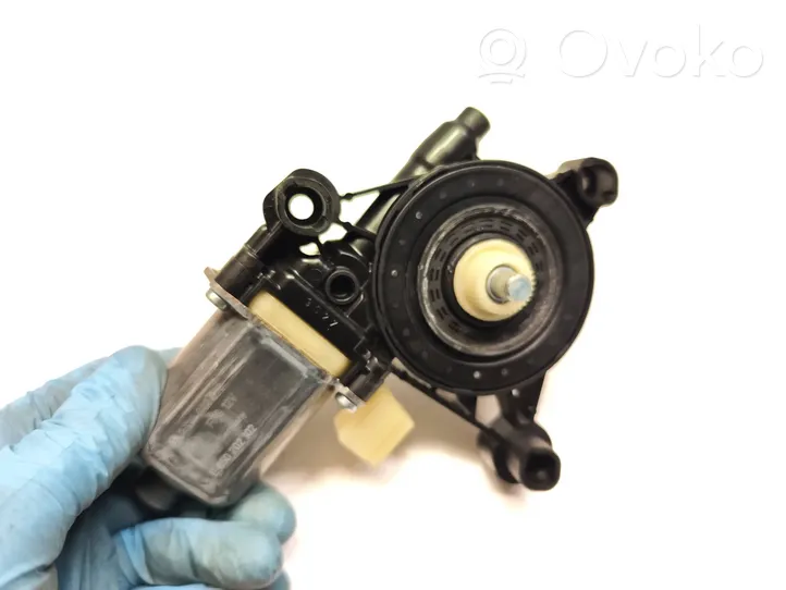 Audi Q3 F3 Etuoven ikkunan nostomoottori 5Q0959802C