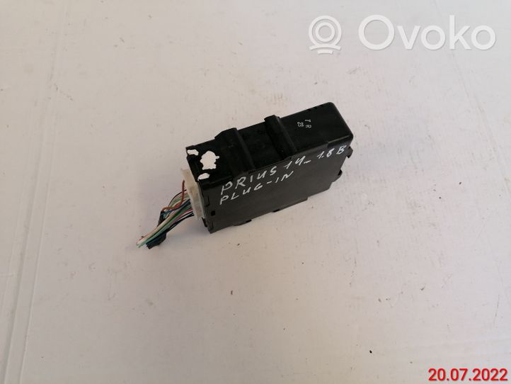 Toyota Prius (XW30) Gearbox control unit/module 8953576011