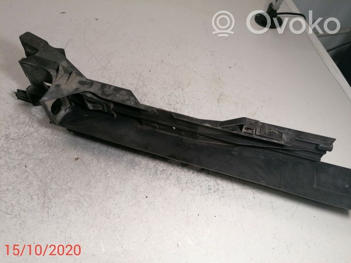 BMW X5 E70 Pannello laterale di supporto del radiatore 7799761