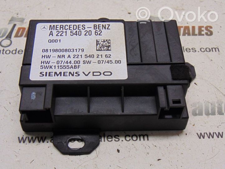 Mercedes-Benz GL X164 Unité de commande / module de pompe à carburant A2215402062