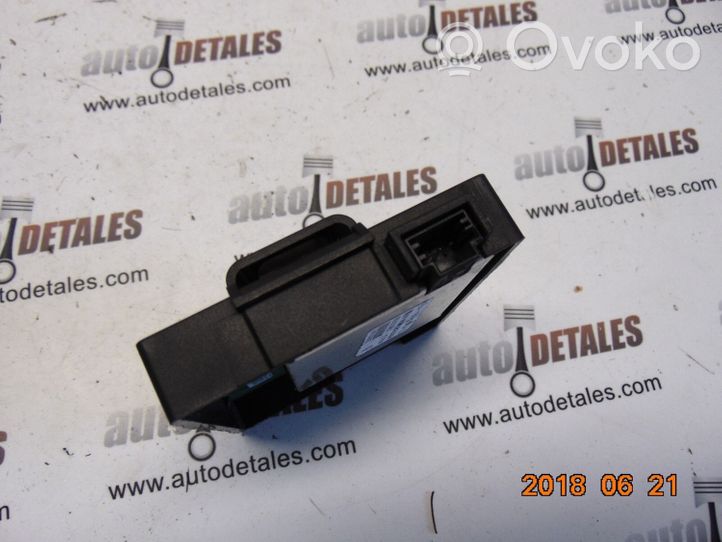 Mercedes-Benz A W169 Centralina antenna A1698200475