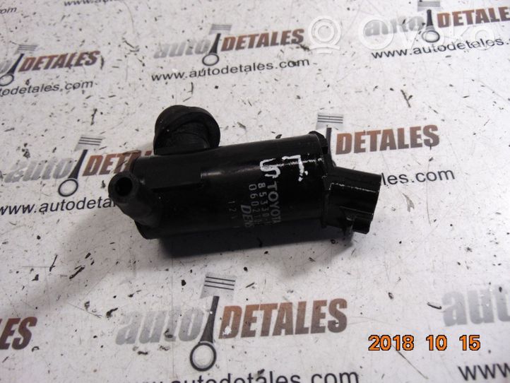 Lexus LS 430 Windscreen/windshield washer pump 8533050030