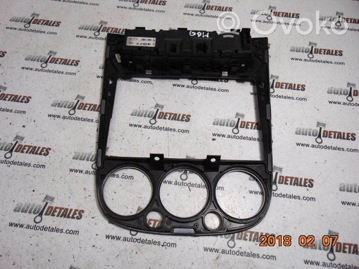 Mercedes-Benz A W168 Console centrale, commande chauffage/clim A1688203710