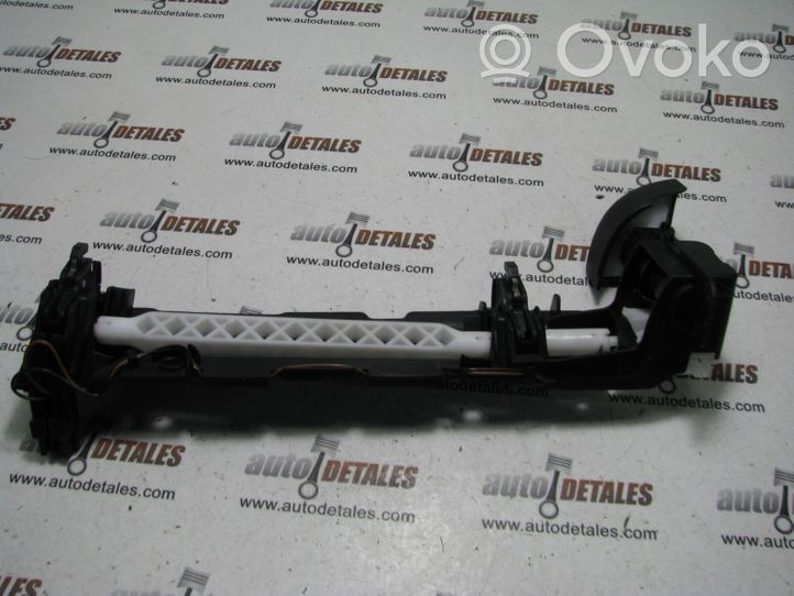 Mercedes-Benz E W211 Maniglia vano portaoggetti A2116800284