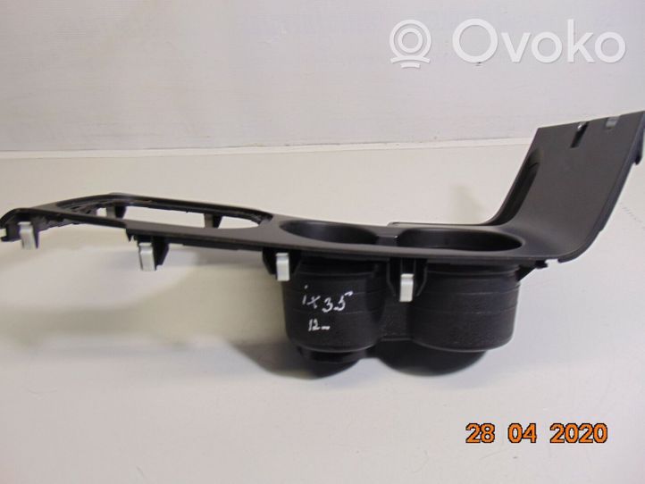 Hyundai ix35 Rivestimento in plastica cornice della leva del cambio 846522S000