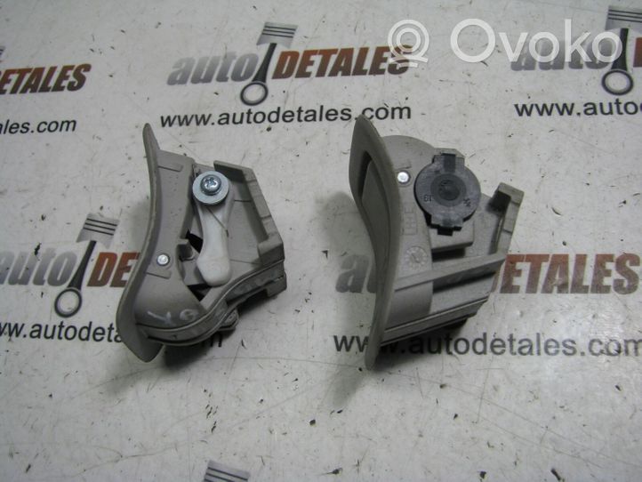 Mercedes-Benz S W221 Supporto di fissaggio della rete portaoggetti A2218100040