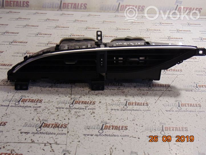 Toyota Yaris Grille d'aération centrale 556700D250