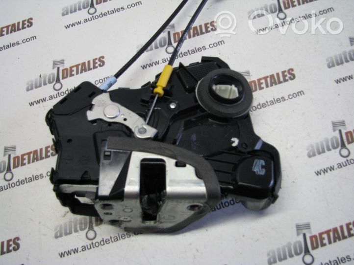 Toyota Sienna XL30 III Front door lock 