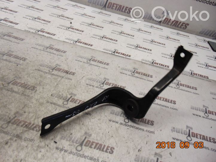 Honda CR-V Radiator mount bracket 