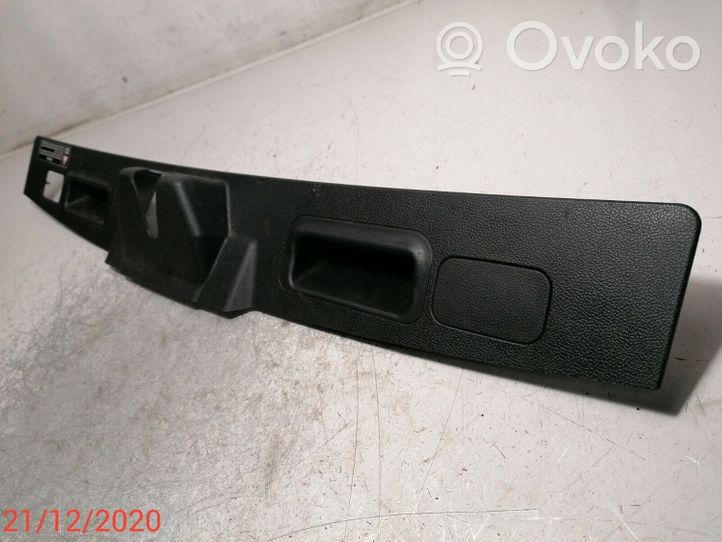 Mercedes-Benz GL X164 Rivestimento serratura portellone posteriore/bagagliaio A1647400130