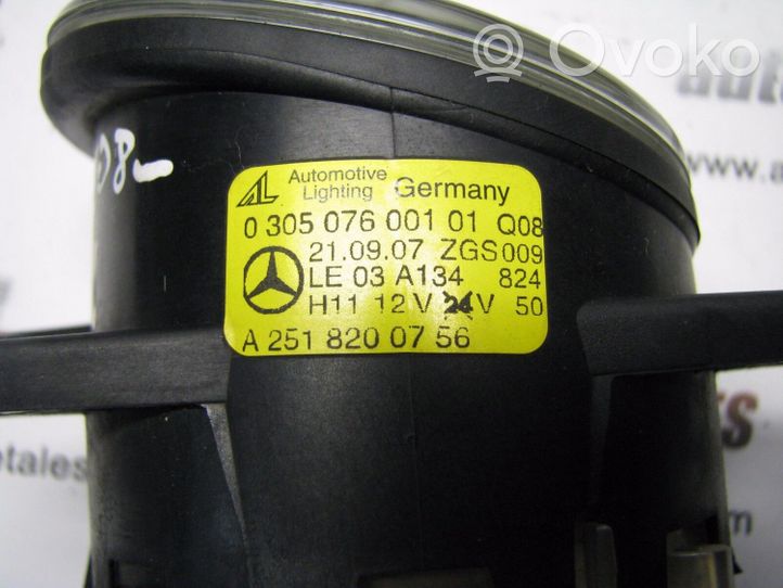 Mercedes-Benz GL X164 Feu antibrouillard avant A2518200756