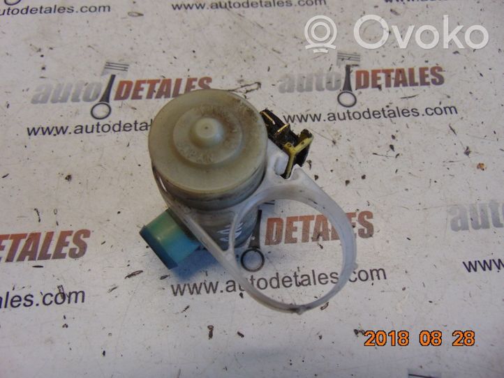 Honda CR-V Pompe de lave-glace de pare-brise 