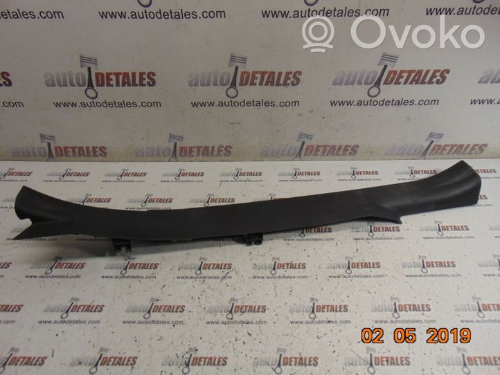 Toyota Corolla Verso AR10 Garniture de marche-pieds arrière 679180F010