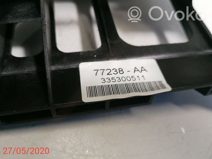 Toyota Avensis T270 Palanca/selector de cambios (interno) 335300511