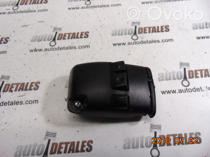 Toyota Avensis T220 Interruttore/pulsante di controllo multifunzione 8623020010