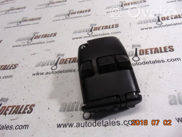 Toyota Avensis T220 Interruttore/pulsante di controllo multifunzione 8623020010