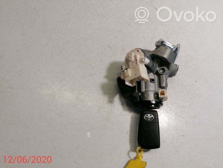 Toyota Avensis T270 Blocchetto accensione 8978305030