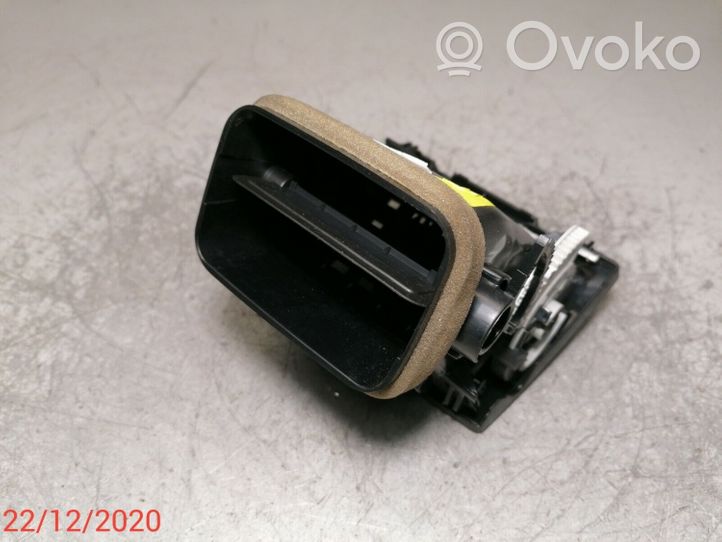 Toyota Avensis T270 Copertura griglia di ventilazione laterale cruscotto 55650-05141