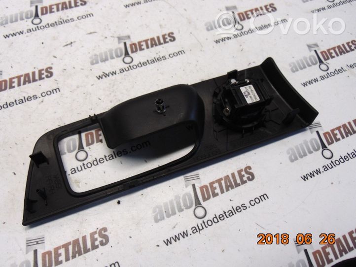 Toyota Avensis T250 Altro elemento di rivestimento della portiera posteriore 6751705040