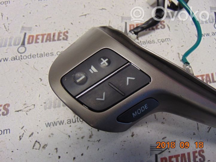 Toyota Verso Przełącznik / Przycisk kierownicy 451000F160