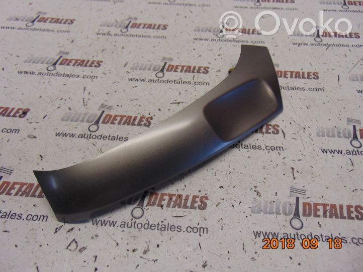 Toyota Verso Rivestimento del vano portaoggetti del cruscotto 554360F040