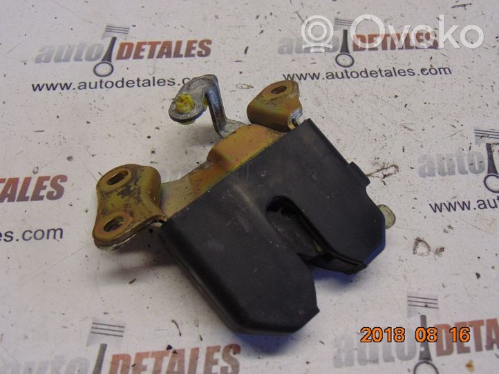 Toyota Avensis T220 Blocco/chiusura/serratura del portellone posteriore/bagagliaio 