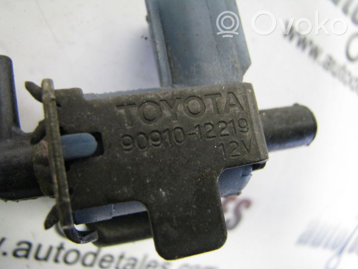 Toyota Avensis T220 Turboahtimen magneettiventtiili 9091012219