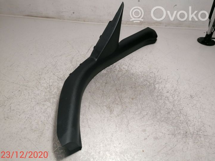 Toyota Avensis T270 Garniture de marche-pieds arrière 6791705060