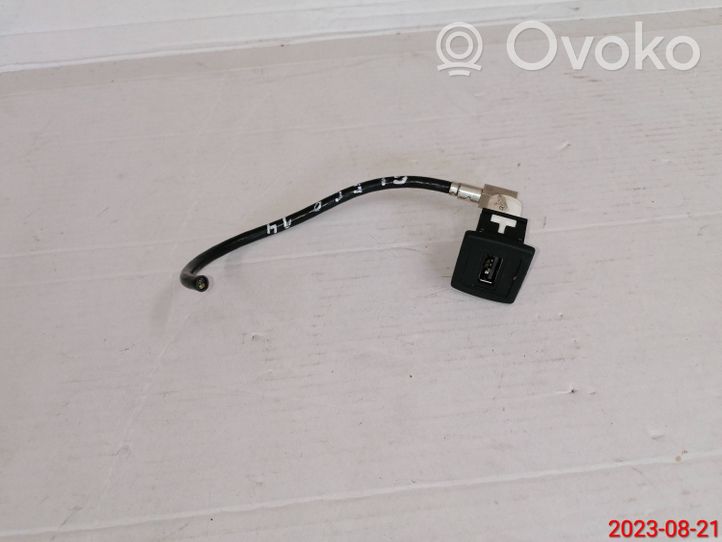 Mercedes-Benz GL X166 Connecteur/prise USB A2188200187