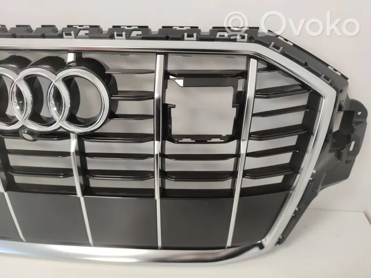 Audi SQ7 Atrapa chłodnicy / Grill 4M0853651A