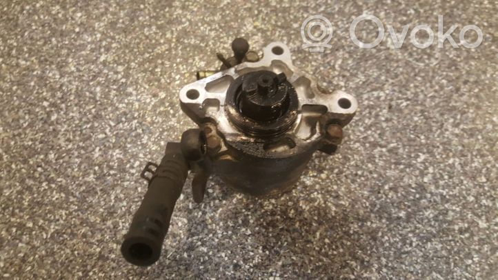 Mitsubishi Galant Pompe à vide MD331267