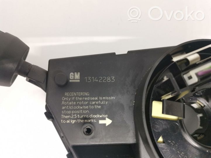 Opel Corsa E Manetka / Przełącznik kierunkowskazów wycieraczek 13142283