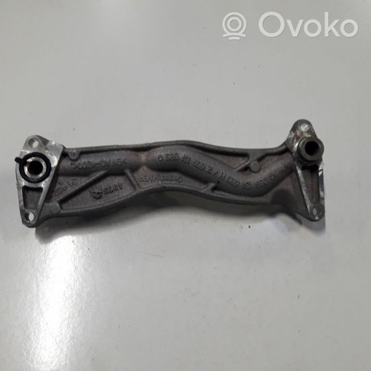 Audi A7 S7 4K8 Supporto della valvola di raffreddamento EGR 4N0505219A