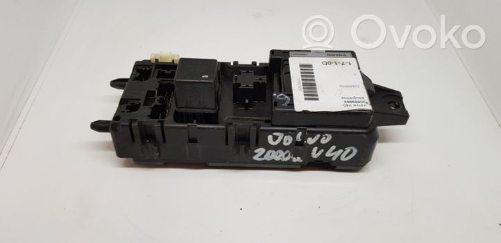 Volvo S40, V40 Sulakemoduuli 30889989