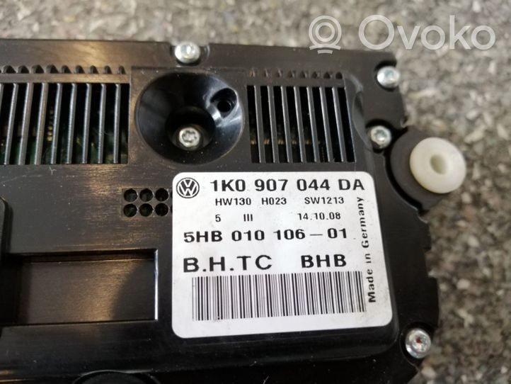 Volkswagen Golf V Panel klimatyzacji 5HB01010601
