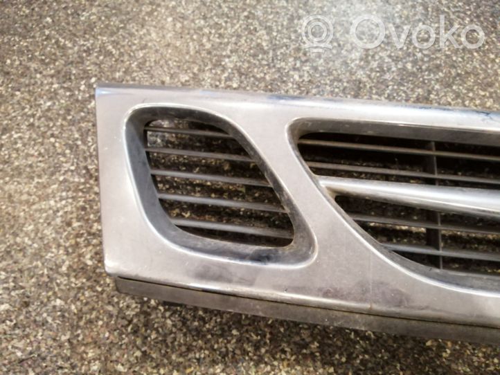 Saab 9-3 Ver1 Maskownica / Grill / Atrapa górna chłodnicy 4677894