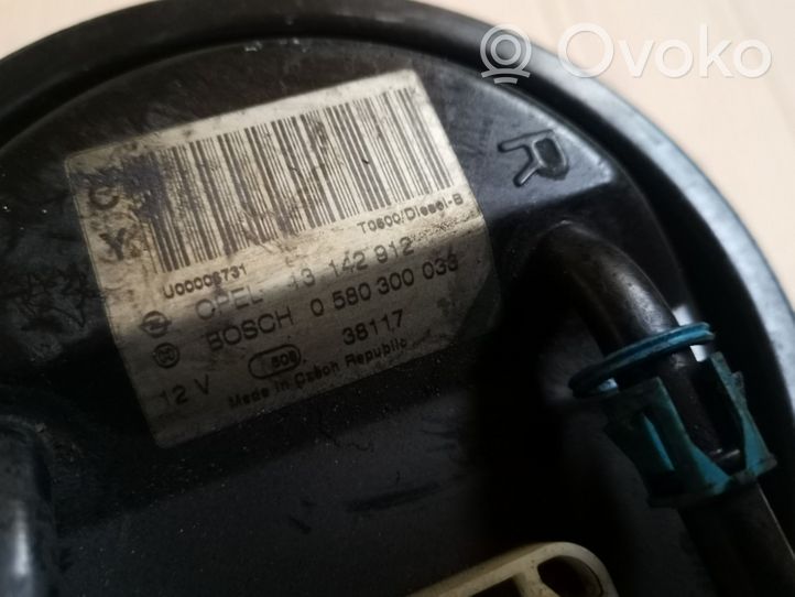 Opel Zafira A Sensore di livello del carburante 13142912