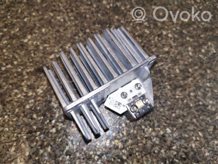 Mercedes-Benz C W205 Light module LCM 1305715304