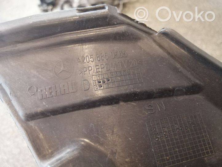 Mercedes-Benz C W205 Staffa di rinforzo montaggio del paraurti anteriore A2058850565