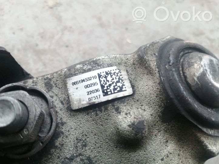 Fiat 500X Braccio di controllo sospensione anteriore inferiore/braccio oscillante 00519613400