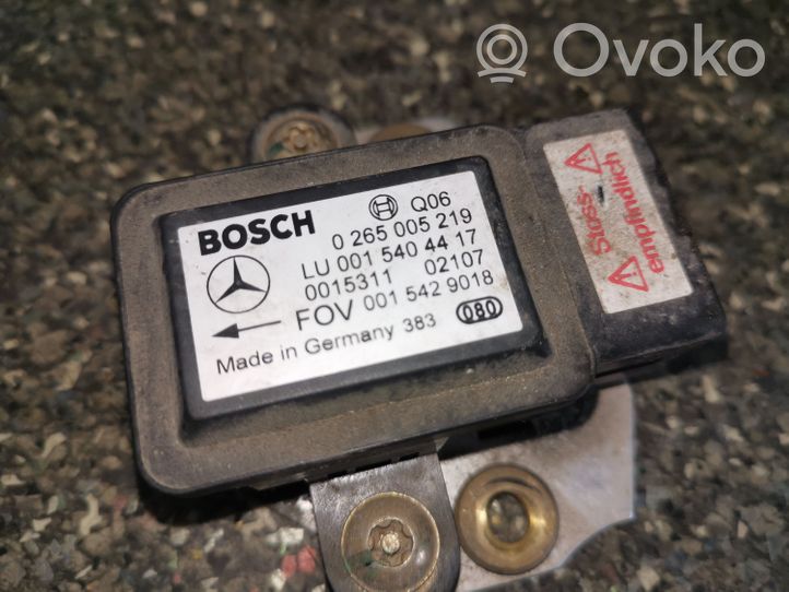 Mercedes-Benz Vaneo W414 Capteur de vitesse de lacet d'accélération ESP 0265005219