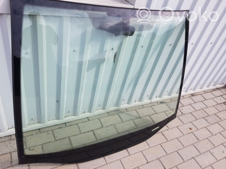 Opel Zafira B Front windscreen/windshield window 