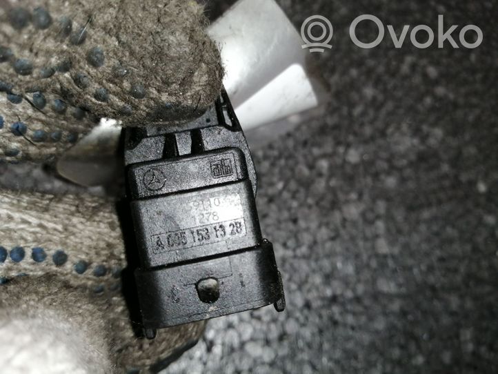Mercedes-Benz ML W166 Crankshaft position sensor A0051531328