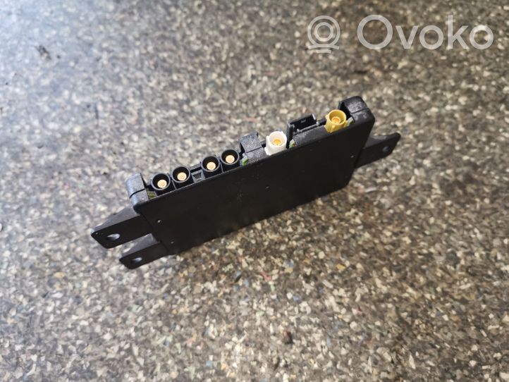 Audi A2 Aerial antenna amplifier 4D0035530E