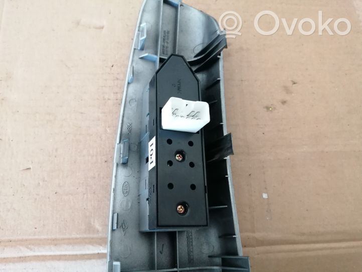 KIA Sportage Electric window control switch 4835101110