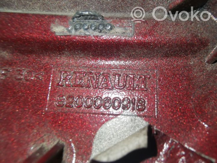 Renault Clio II Manufacturers badge/model letters 8200060918