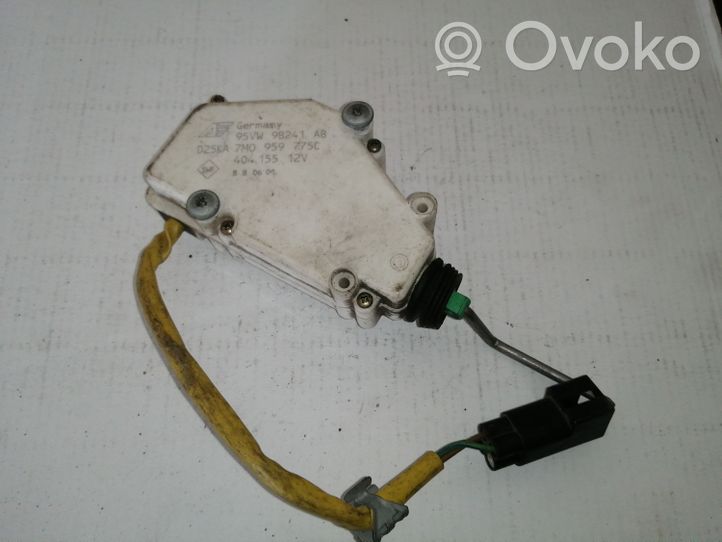 Volkswagen Sharan Moteur verrouillage centralisé 7M0959775C