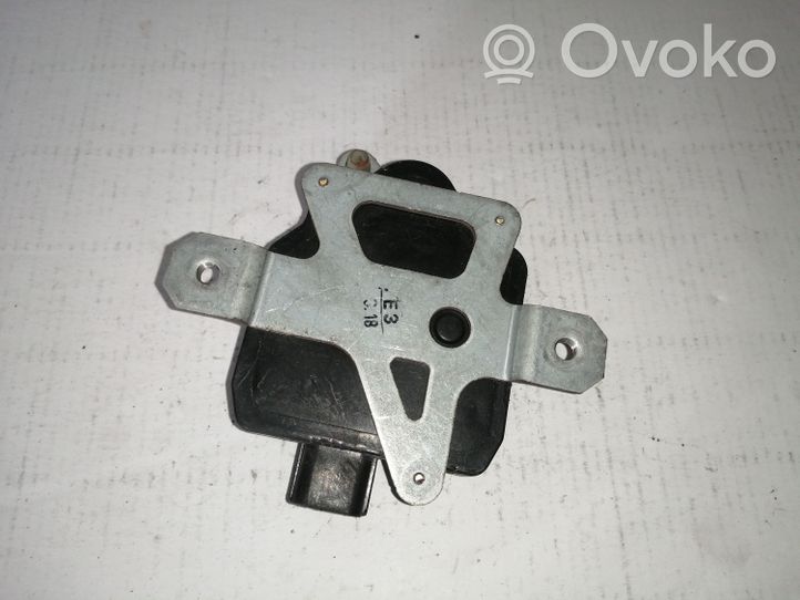 Mitsubishi Space Wagon Motor de bloqueo de puertas 1015280140